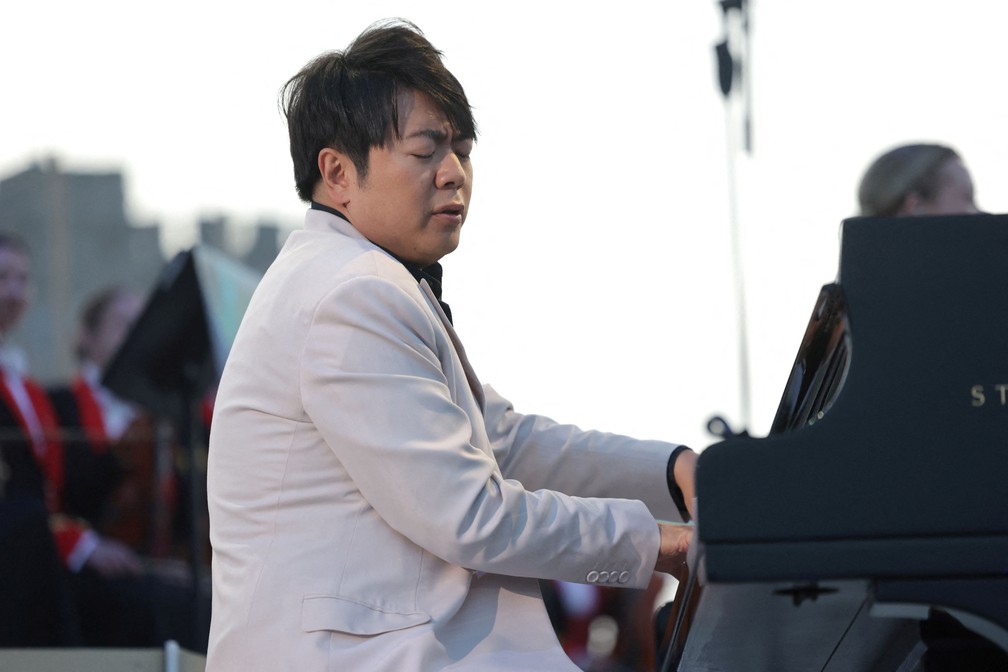 Lang Lang durante apresentação no show de coroação do Rei Charles III, em Londres, em 7 de maio de 2023 — Foto: Chris Jackson/Pool via Reuters