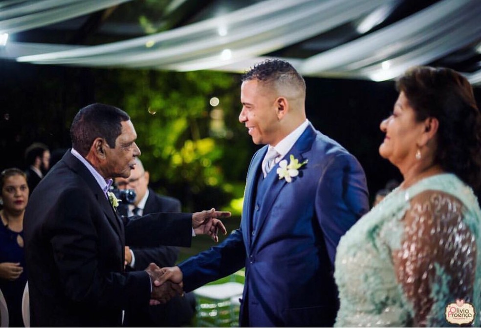 Jos Amaro Ferreira e Walter no segundo casamento do atacante, em 2017  Foto: Arquivo Pessoal