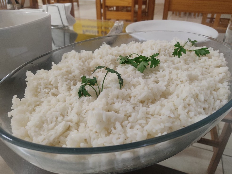 Rabada com Arroz ao Alho e Purê de Batata — Foto: Aline Costa/TV Fronteira