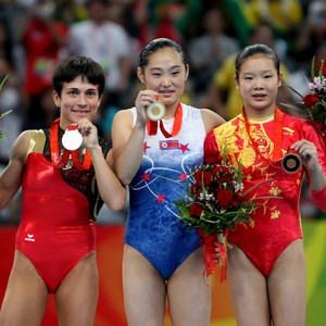 Oksana Chusovitina na Olimpíada de Pequim (Foto: Jed Jacobsohn/GettyImages)