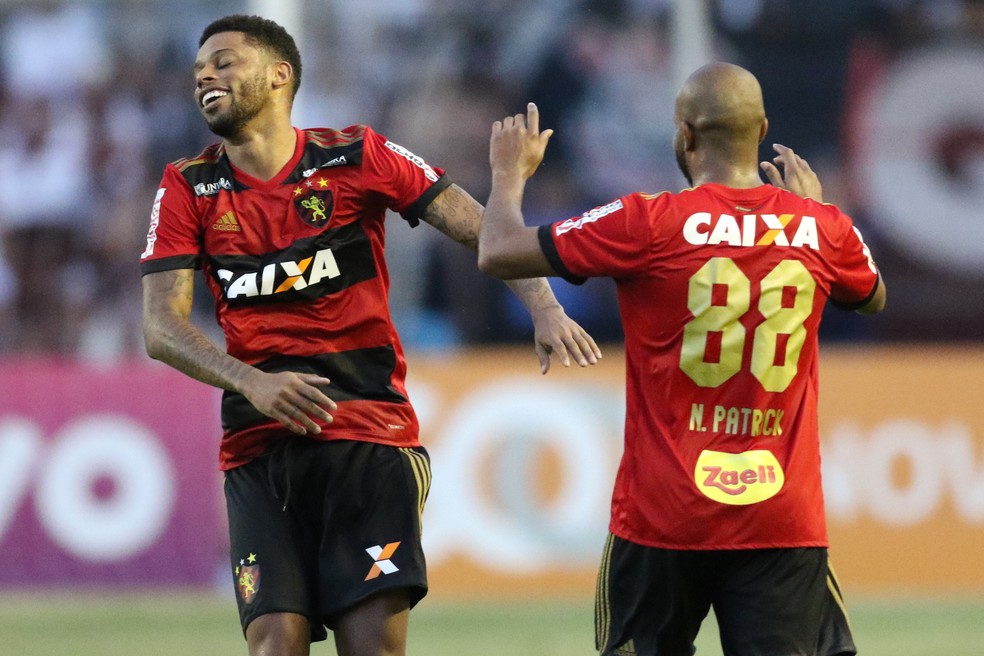 André marcou o golque salvou o Sport da queda (Foto: Aldo Carneiro )