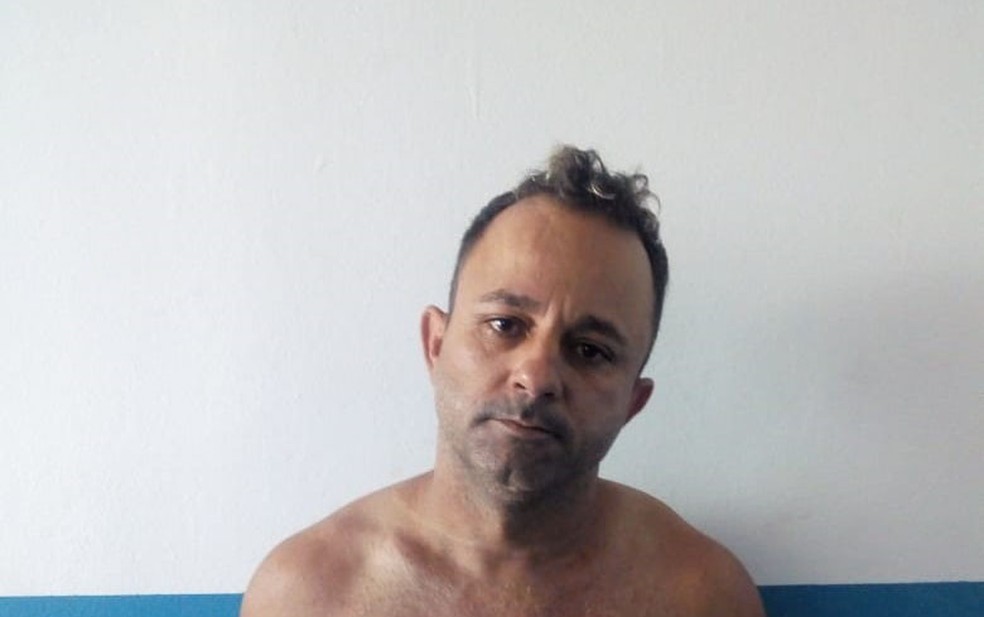 Conforme delegacia da cidade, crime teria sido motivado por conta de dívidas que a vítima tinha com suspeito. Ariosvaldo Rodrigues Sarmento morreu após ser atingido por barra de ferro.  — Foto: Polícia Civil / Divulgação 