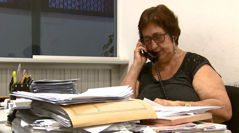 Ana Maria estuda aderir ao PDV da Prefeitura de Aguaí (Foto: Felipe Lazzarotto/EPTV)