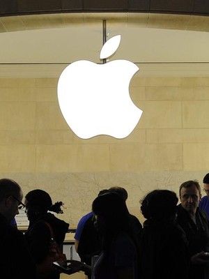 Logotipo da Apple em loja de Nova York (Foto: Justin Lane/EFE)