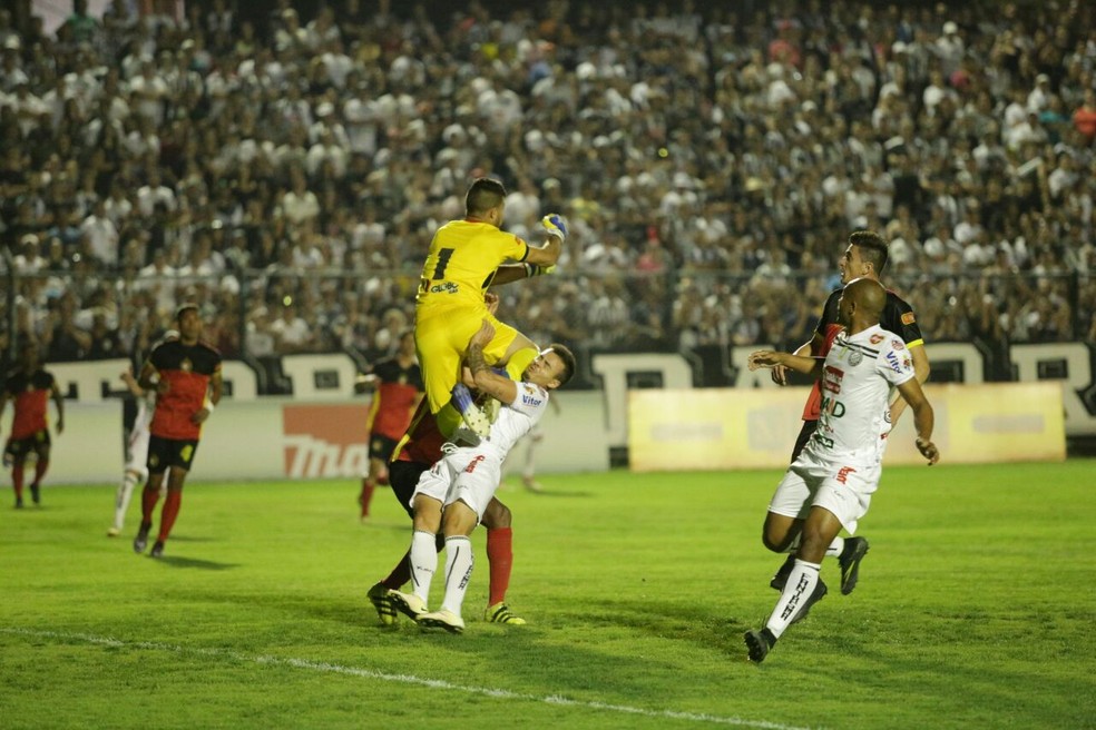 Globo FC venceu jogo da volta por 1 a 0 (Foto: José Tramontin/Operário)