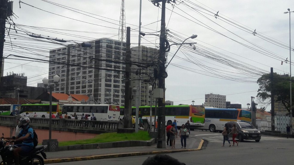 Trânsito ficou complicado na área central do Recife (Foto: Salatiel Cícero/Reprodução/WhatsApp)