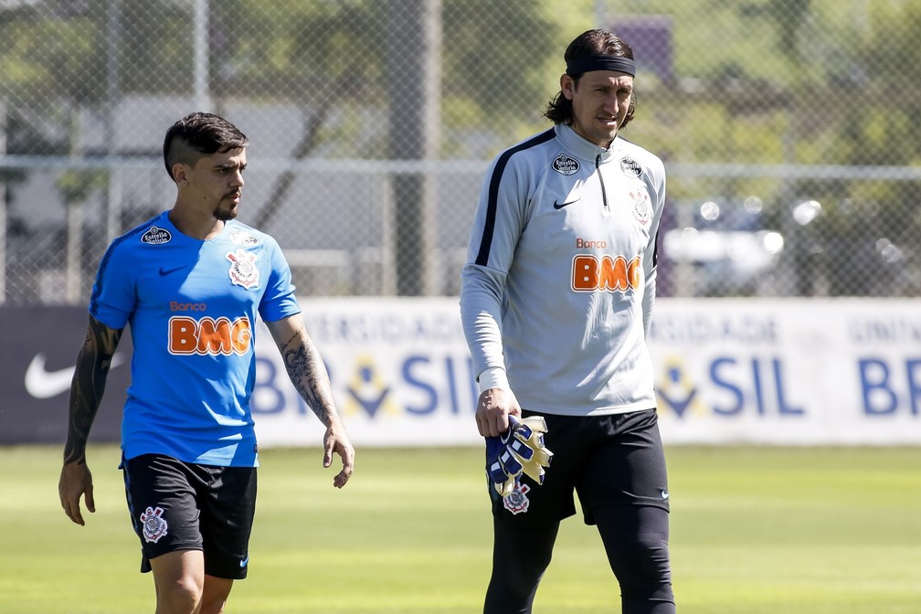 Que dupla! Cássio e Fagner chegam à sexta semifinal seguida de Paulistão pelo Corinthians