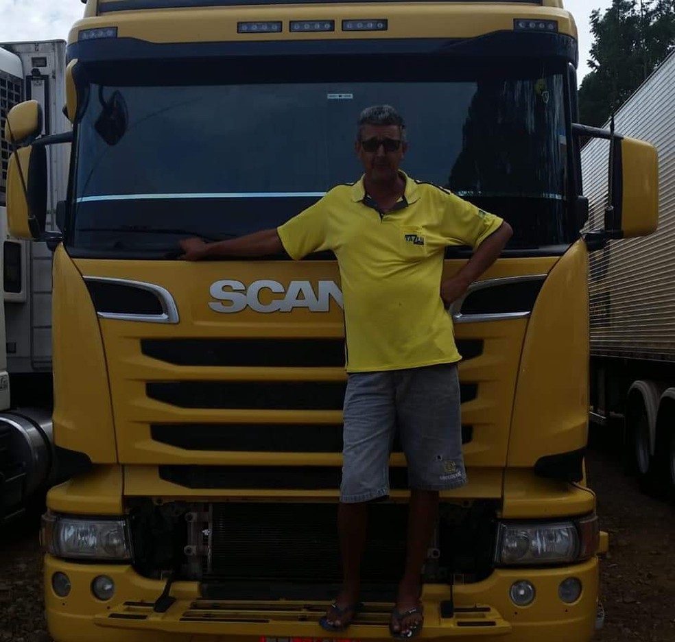 S&eacute;rgio era de Bariri, tinha 59 anos e trabalhava como caminhoneiro &mdash; Foto: Arquivo pessoal 