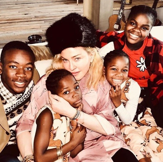 Madonna e filhos (Foto: instagram)