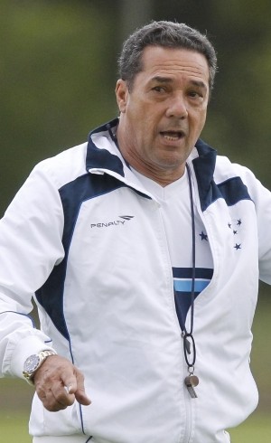 Luxa não quer visitantes abrindo a geladeira do Cruzeiro no Mineirão