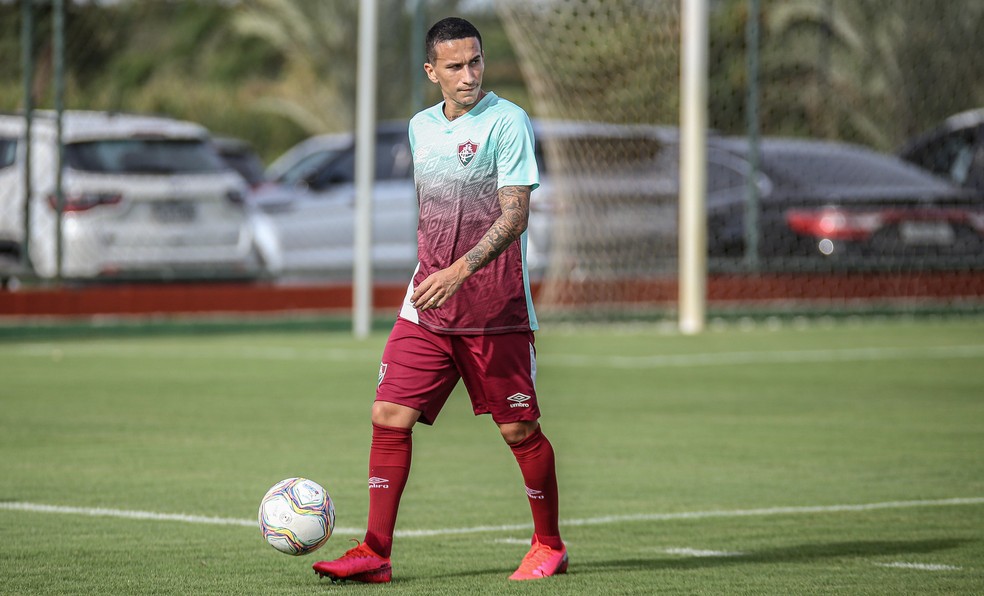 Dodi vem treinando em hor�rio alternativo at� o fim do contrato � Foto: Lucas Mer�on / Fluminense FC