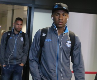 Grêmio tem preferência de compra de Erazo e precisa pagar R$ 8,7 milhões