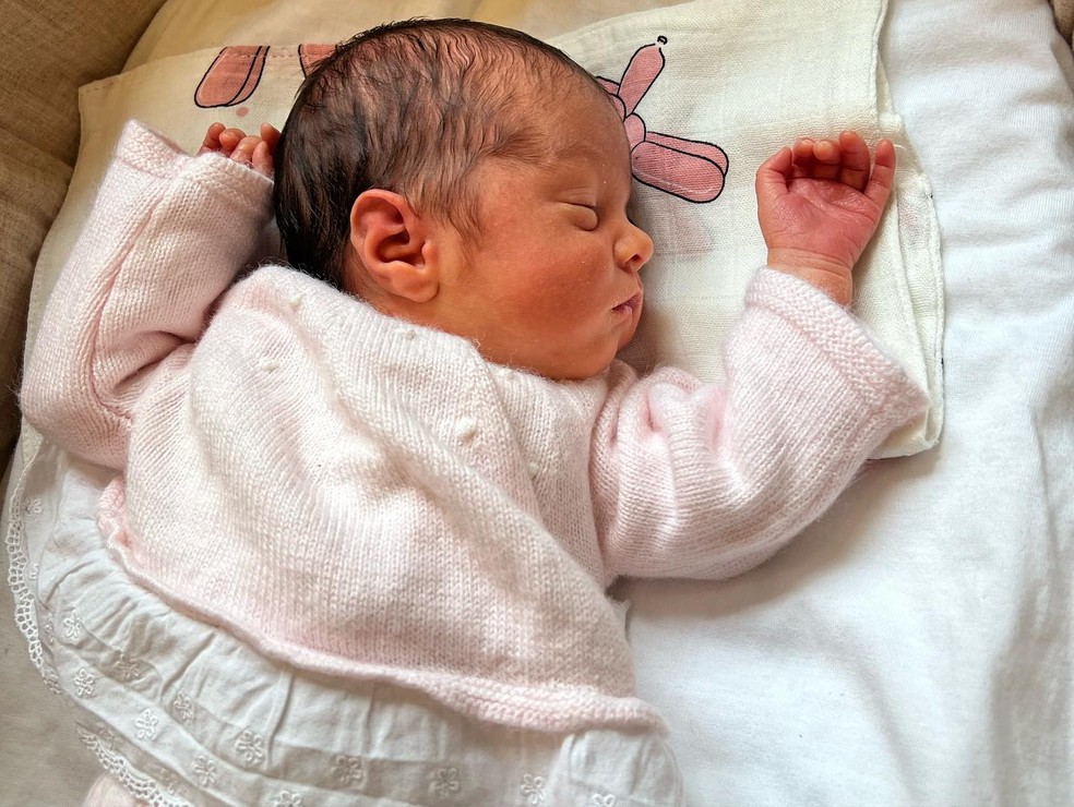 Georgina Rodríguez, esposa de Cristiano Ronaldo, compartilha foto da filha: 'Bella Esmeralda' — Foto: Instagram