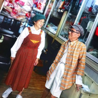 Chang Wan-ji e Hsu Sho-er, donos de uma lavanderia em Taiwan e estrelas do Instagram 