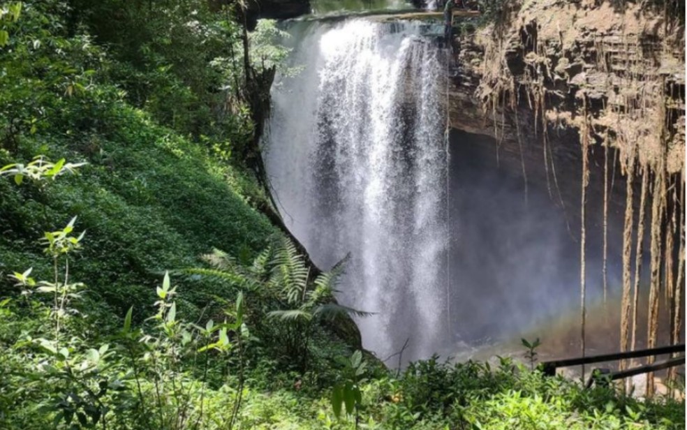 Cachoeira do Funil na Área de Proteção Ambienta das Nascentes do Rio Vermelho, em Goiás — Foto: Reprodução/Instagram