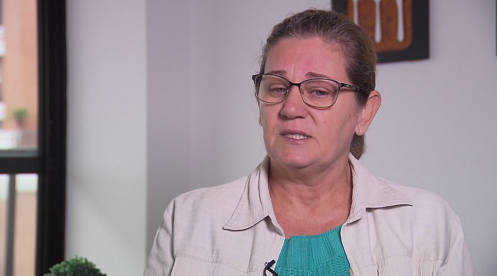 Mãe de Andrei Francisquini disse que o filho tinha pendências referentes ao carro e, por isso, pode ter fugido da abordagem policial — Foto: Reprodução/RPC