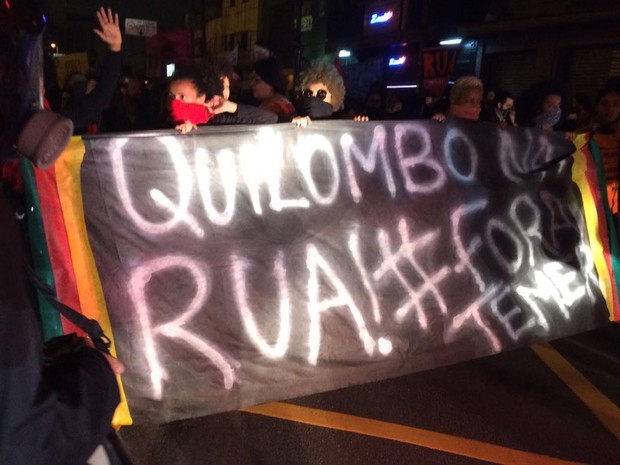 Manifestantes durante caminhada pela Faria Lima (Foto: Glauco Araújo/G1)