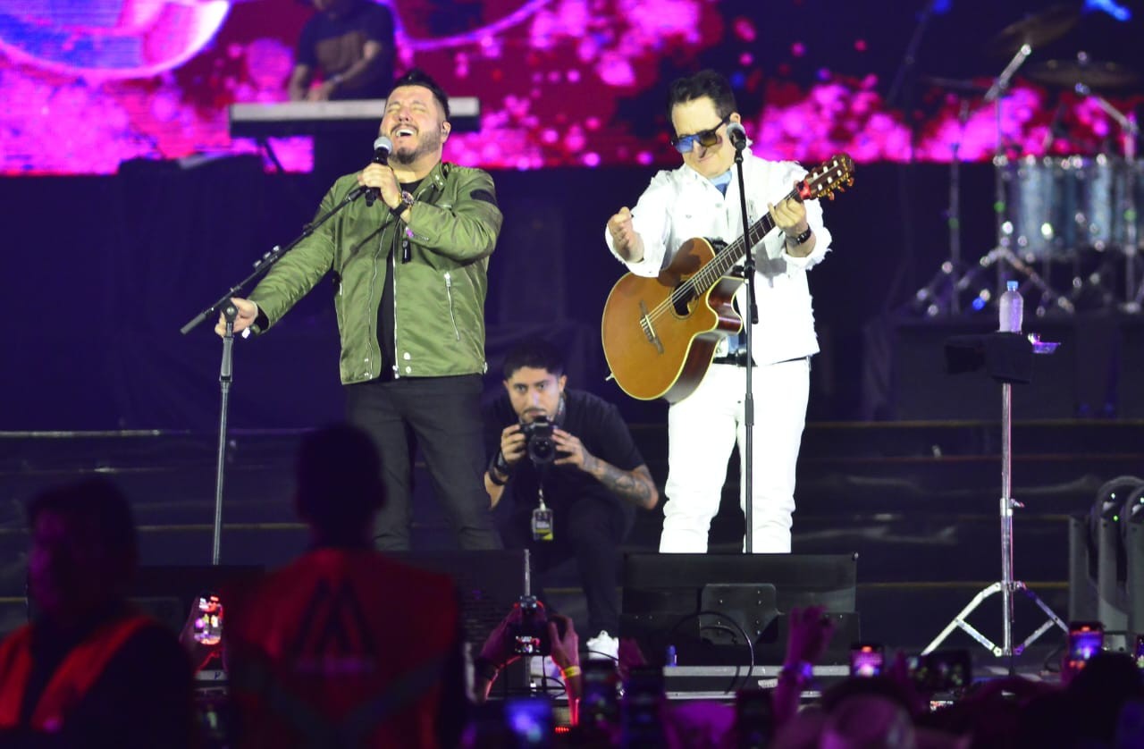 Bruno e Marrone levam fãs à loucura com hits românticos no Rodeio de Jaguariúna 