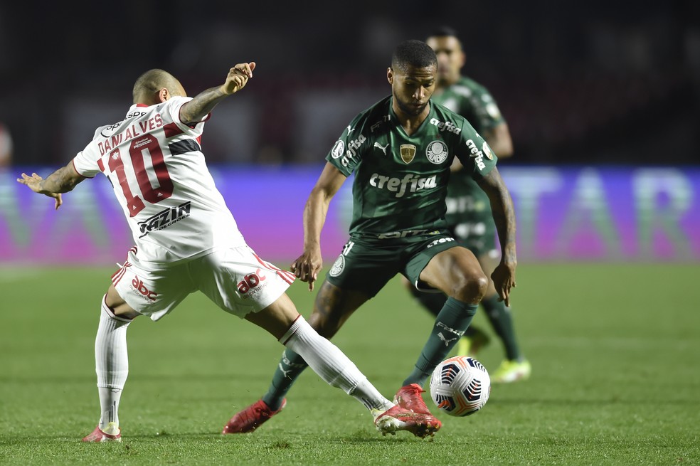 São Paulo x Palmeiras, Daniel Alves e Wesley — Foto: Staff Images / CONMEBOL