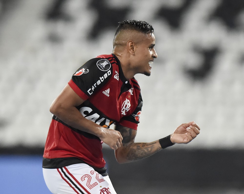 São Paulo espera fechar contratação de Everton, do Flamengo, até segunda