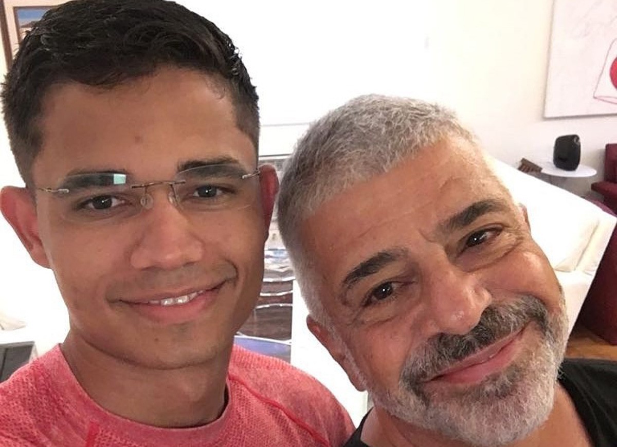 Lulu Santos parabeniza o marido: 