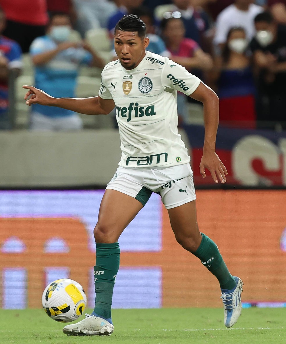 Rony, atacante do Palmeiras, contra o Fortaleza — Foto: Cesar Greco / Ag. Palmeiras