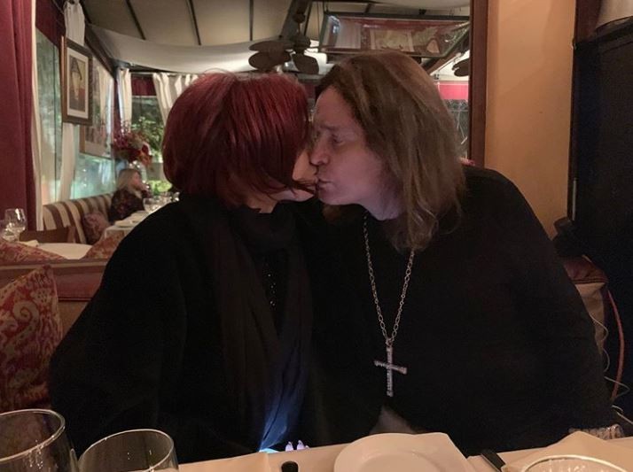 Por suspeita de traição, Ozzy Osbourne se separa de sua mulher