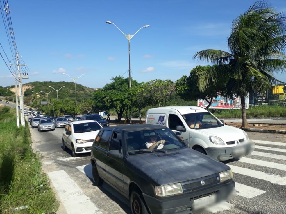 Assaltos aconteceram no cruzamento entre as avenidas Prudente de Morais e Integração, na Zona Sul de Natal (Foto: Marksuel Figueredo/Inter TV Cabugi)