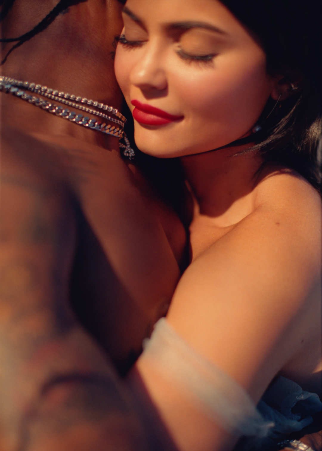 Kylie Jenner e Travis Scott (Foto: Reprodução/Playboy)