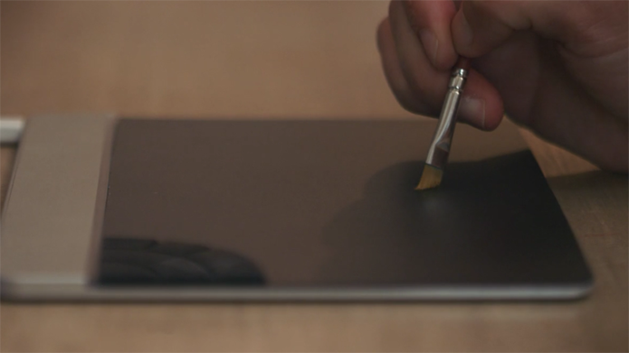 Trackpad é tão sensível que detecta movimentos de pincel (Foto: Reprodução/Kickstarter)