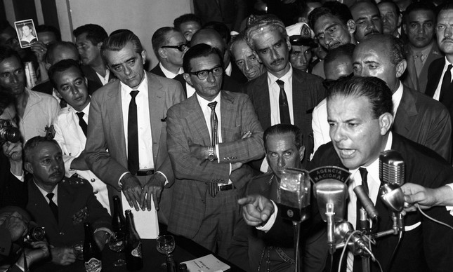 Golpe militar: João Goulart no Automóvel Clube, em 30 de março de 1964