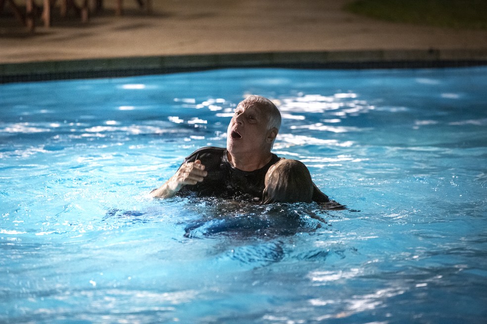 Alberto Cai Na Piscina E Paloma Grita Por Ajuda Vem Por Ai Gshow