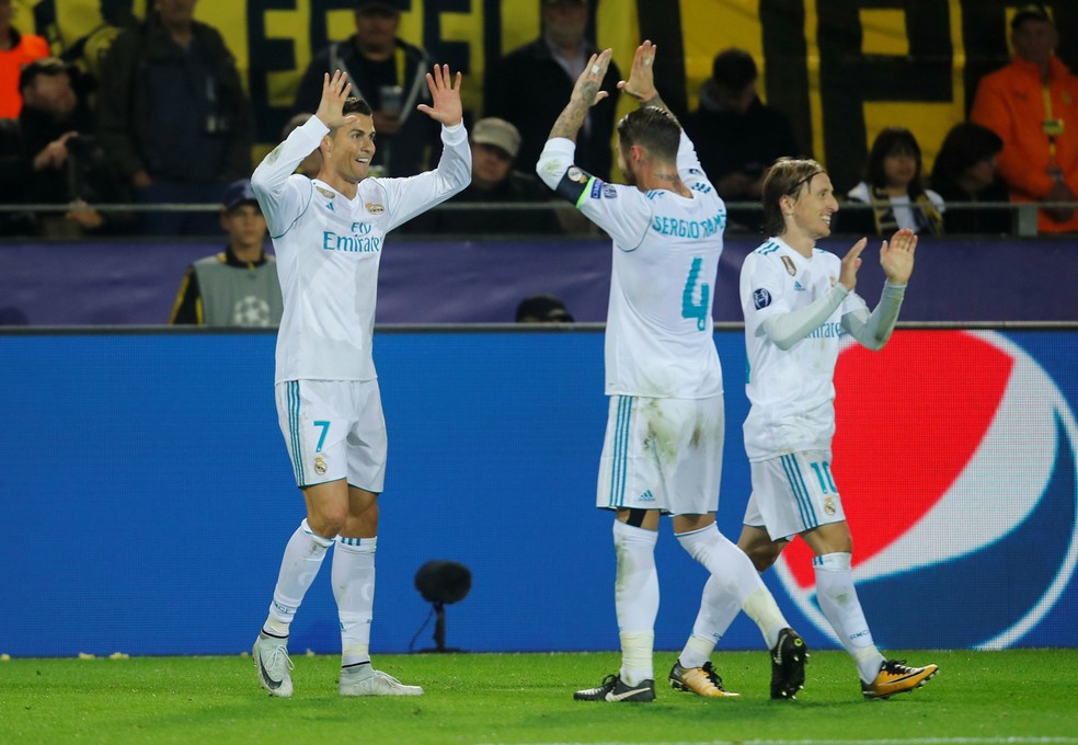 Cristiano Ronaldo e Sergio Ramos estariam com relação abalada (Foto:  REUTERS/Leon Kuegeler)
