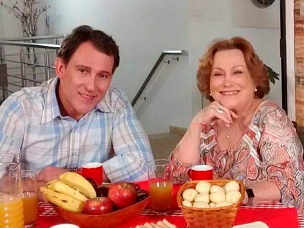 Paulo Goulart Filho e a mãe, Nicette Bruno (Foto: Reprodução/Instagram)
