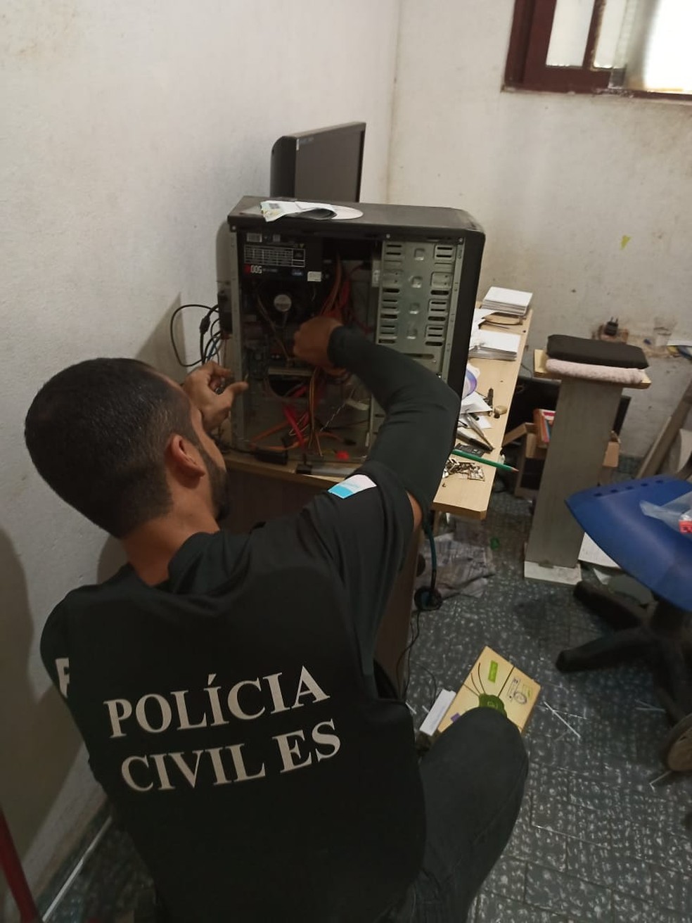 Mandados de busca e apreensão foram cumpridos em três cidades do ES — Foto: Polícia Civil/Divulgação