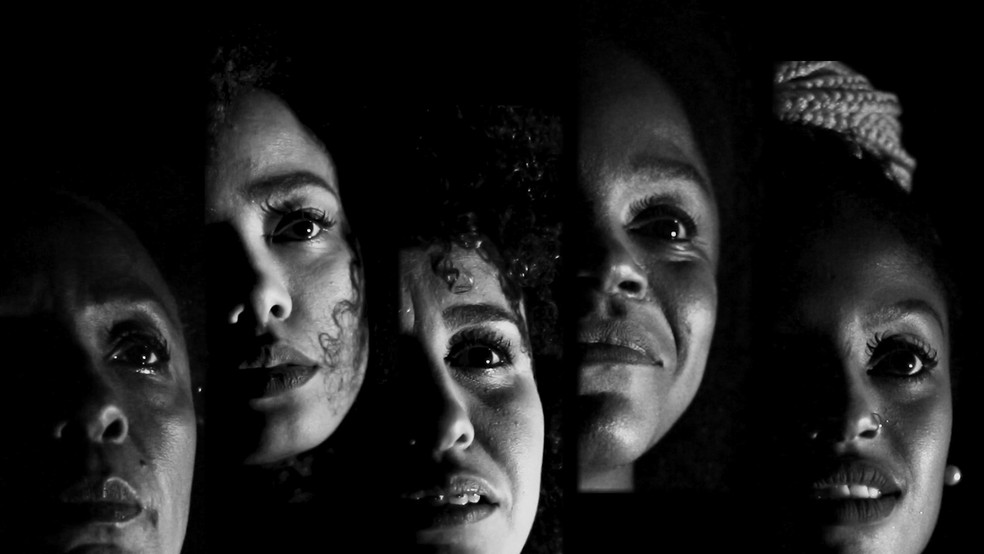 Filme foi produzido a partir das perspectivas de cinco mulheres negras que contam suas vivências (Foto: Divulgação/ KöK Films)