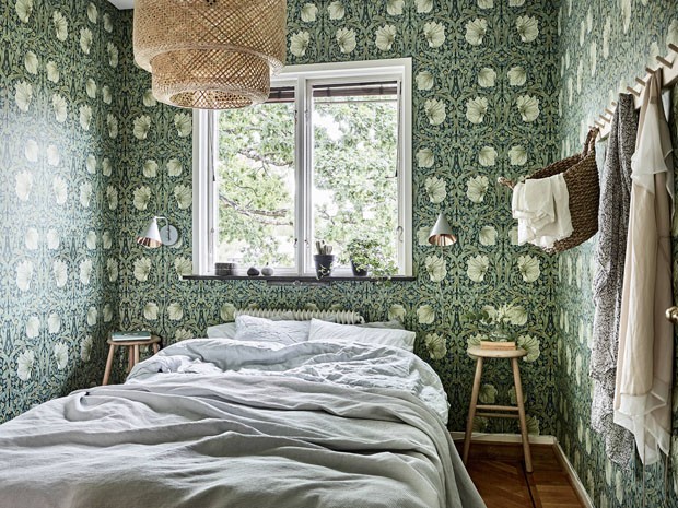 Décor do dia: quarto verde é minimalista, vintage e floral (Foto: reprodução)