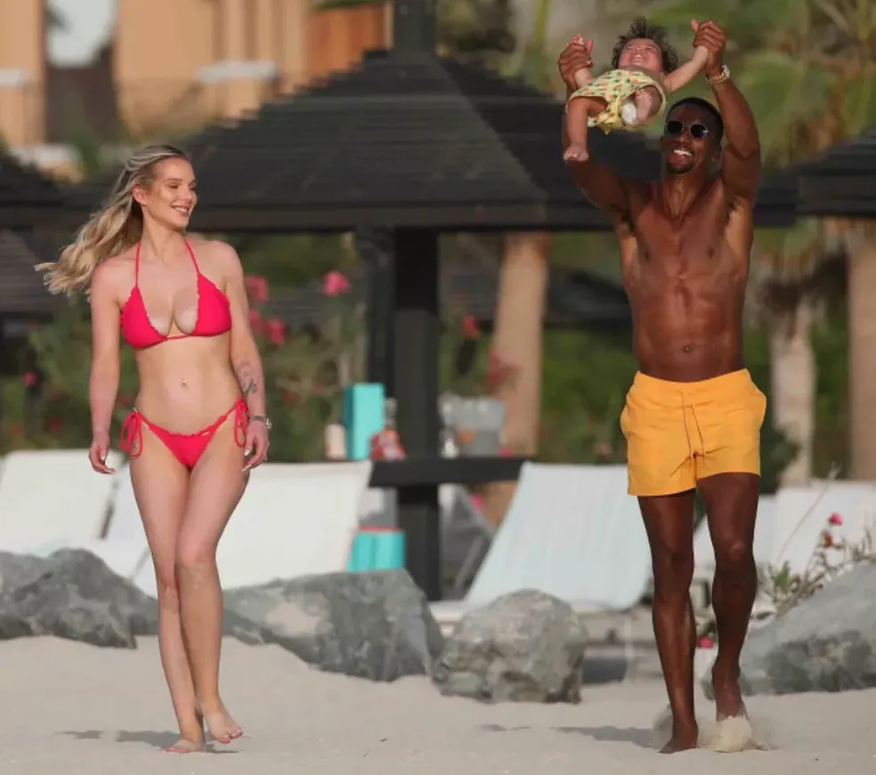 A atriz Helen Flanagan e o ex-noivo, Scott Sinclair — Foto: Reprodução/Instagram