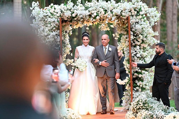 Casamento de Isabella e Nathan, filho do cantor Luciano (Foto: Cristiano Borges/ Agnews)