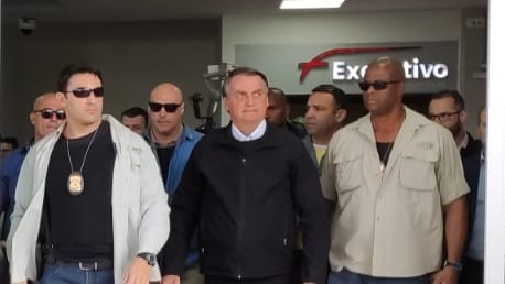 Bolsonaro chega a SC para participar de evento religioso