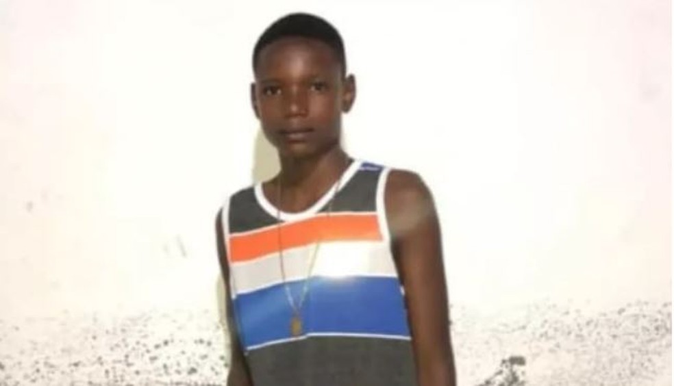 Kevinn Belo Tomé da Silva, de 16 anos, morreu depois de esperar por 4h na porta de hospital em Vila Velha — Foto: Reprodução/TV Gazeta