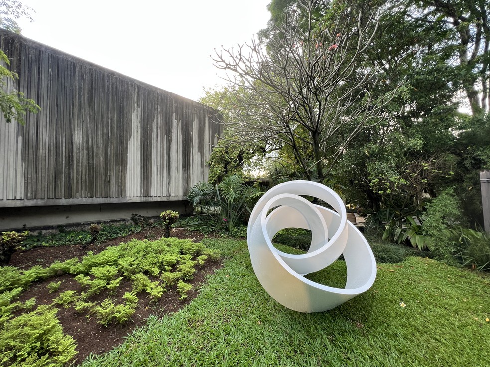 Escultura de Tomie Ohtake — Foto: Divulgação
