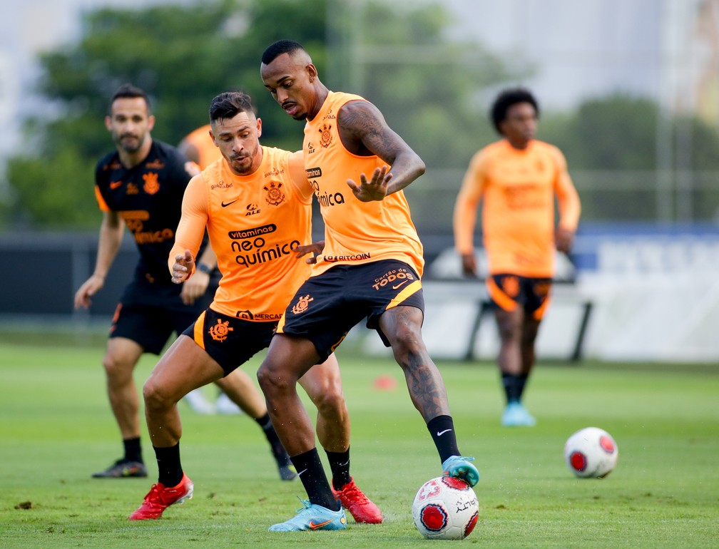Entenda os motivos que levaram o Timão a ser pouco vazado com Vítor Pereira