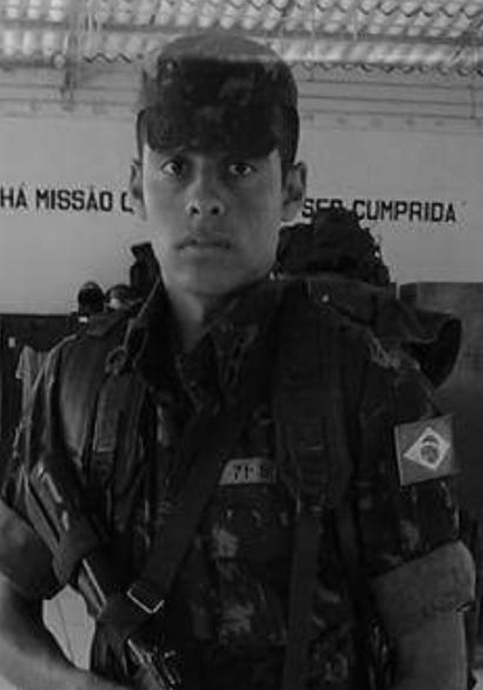 Bruno da Silva Bezerra, de 21 anos, morreu na segunda-feira (1º) no Hospital Regional do Agreste (HRA) (Foto: 71º Batalhão de Infantaria Motorizado/Divulgação)