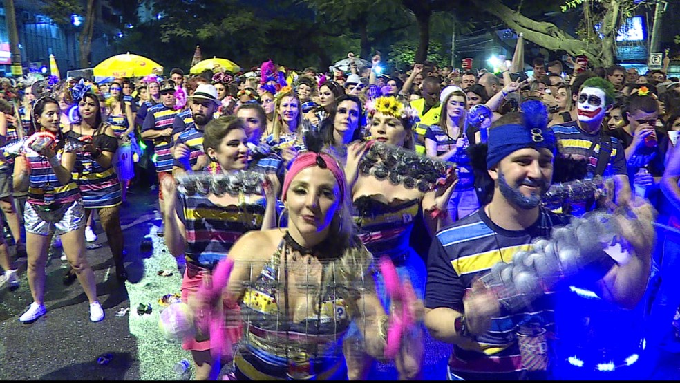 No Santo Agostinho, Região Centro-Sul, o 'Sexta Ninguém Sabe' embala o carnaval — Foto: Reprodução/ TV Globo