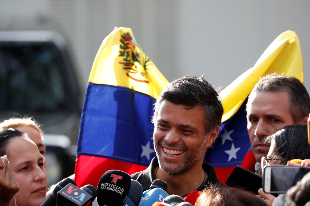 Leopoldo López, libertado numa ofensiva de Juan Guaidó, é um dos mentores políticos do autoproclamado presidente — Foto: Carlos Garcia Rawlins/Reuters