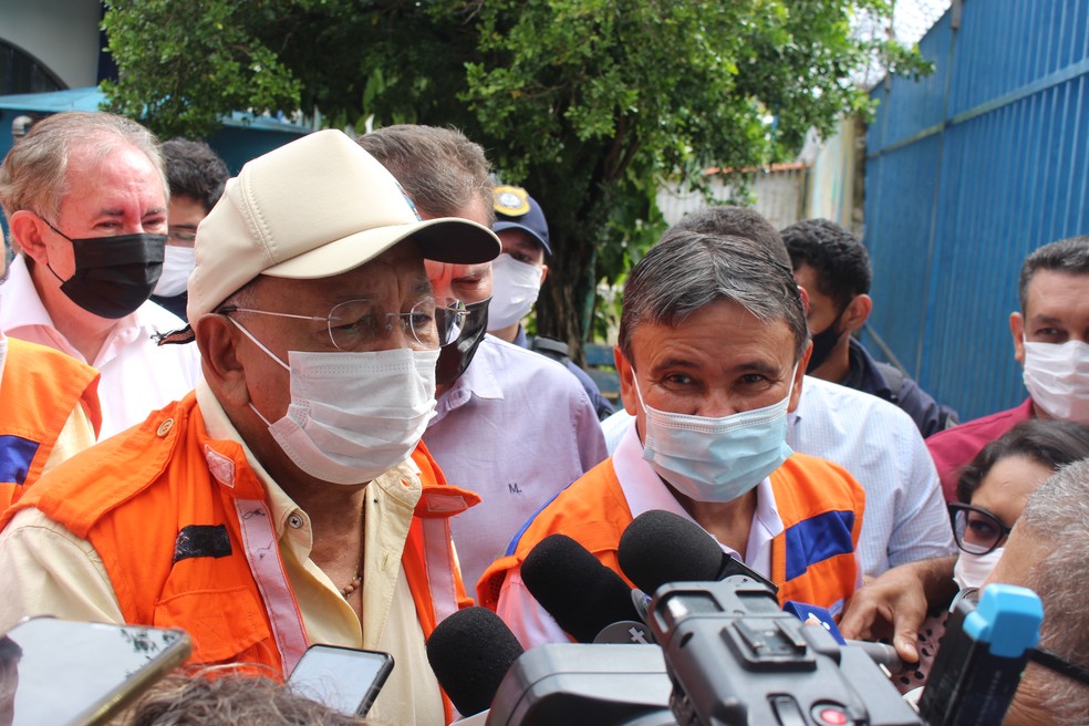 Teresina tem 1.300 desabrigados devido às chuvas; governador e prefeito visitam áreas afetadas — Foto: Andrê Nascimento/ g1 Piauí