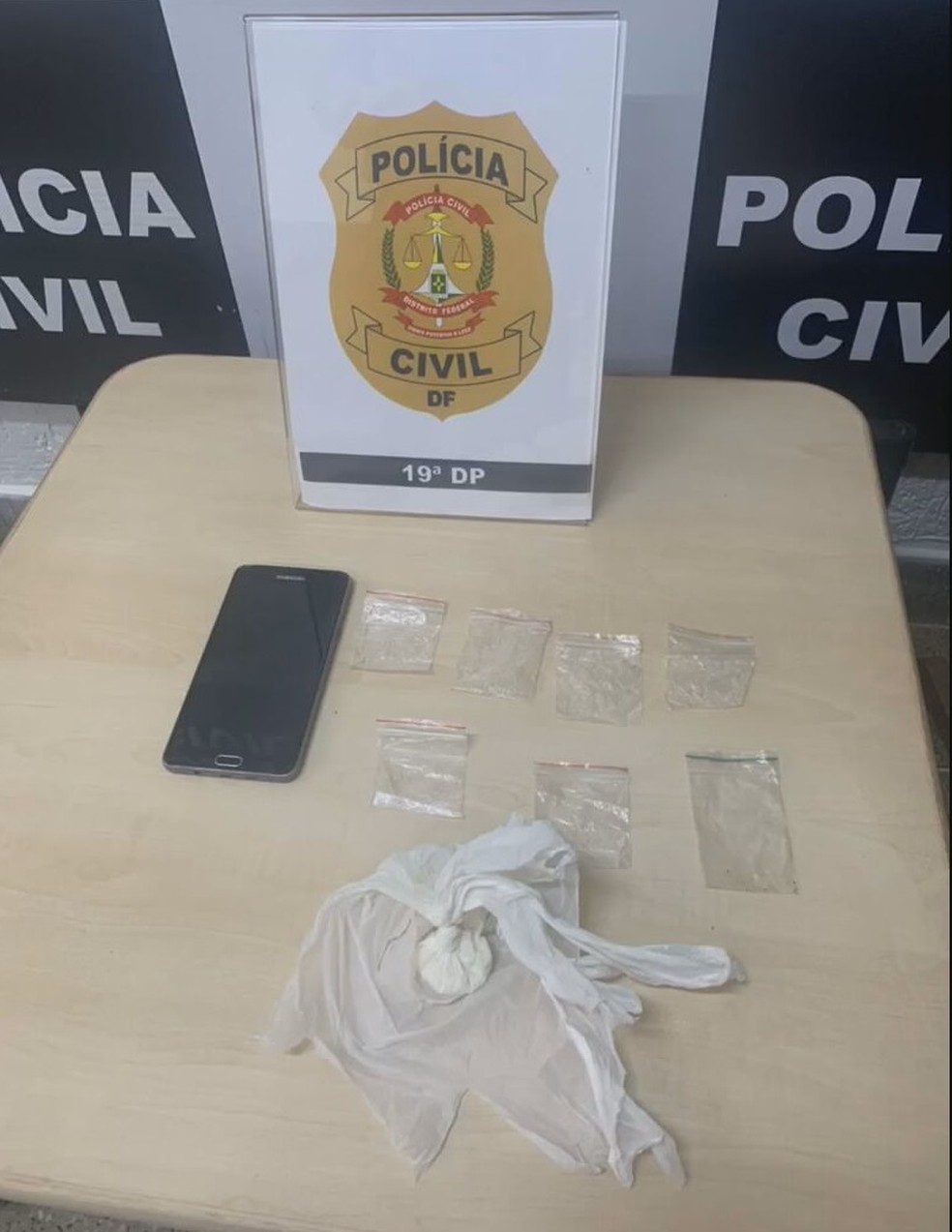 Polícia Civil encontra cocaína na casa de militar do Exército suspeito de participar de homicídio no Sol Nascente, no DF  — Foto: PCDF/Divulgação 