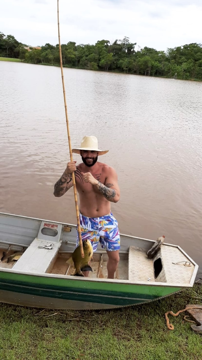 Gusttavo Lima em dia de pesca (Foto: Reprodução/Instagram)