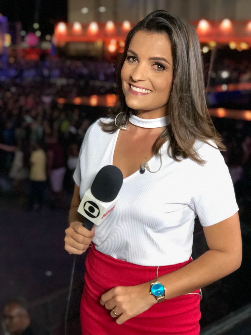 Larissa Pereira, nascida em João Pessoa, é repórter e apresentadora na TV Globo, em Pernambuco — Foto: Reprodução / TV Cabo Branco